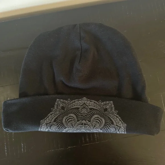 Thomas Hooper Mandala Foldover Beanie - Picture 1 of 4